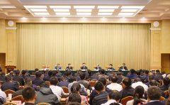 以习近平新时代中国特色社会主义思想